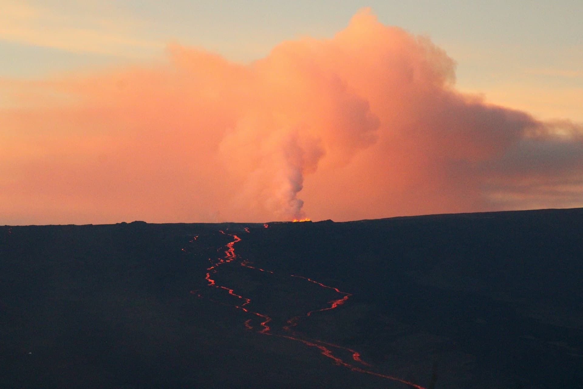 big island mauna loa vulkán 2022 kitörés