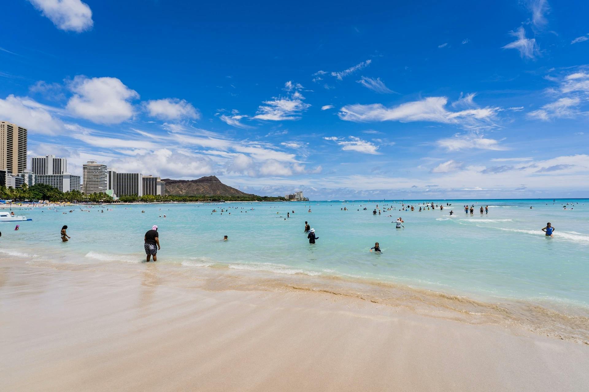 Waikiki Beach nem véletlenül a legnépszerűbb strand a szigeteken